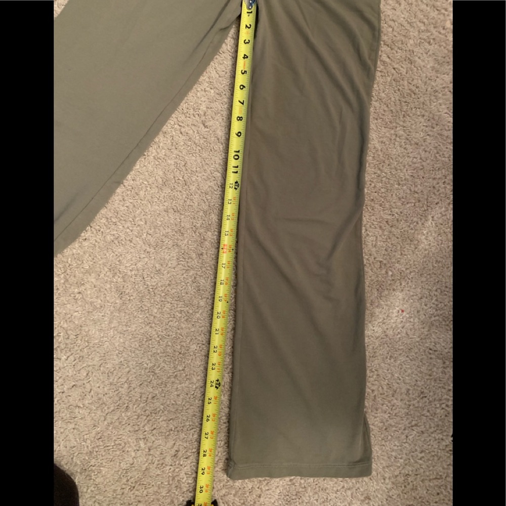 SOLD 🔥💥💥🔥Nike Foldover Workout Pants - Picture 4 of 4